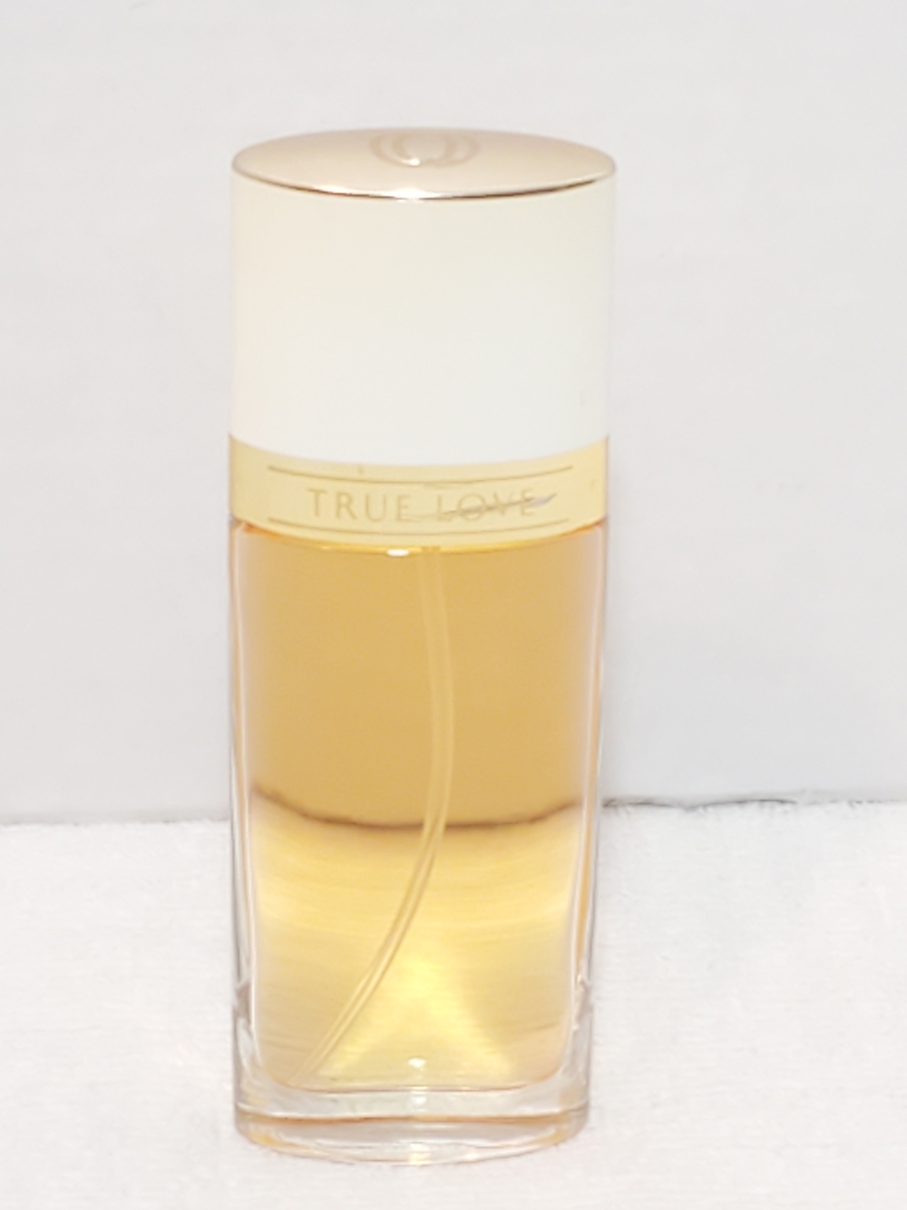 True Love by Elizabeth Arden 1.0 oz Eau De Toilette Spray for Women Vintage New